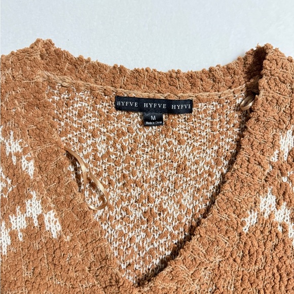 HYFVE size M Brown and Cream V-Neck Sweater - Picture 3 of 4